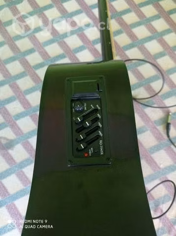 Guitarra electroacústica