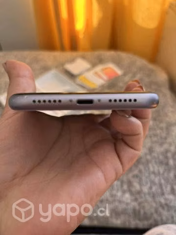 IPhone 11 64 gb color Lila