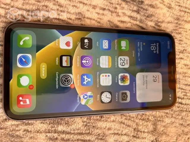 IPhone 11 64 gb color Lila