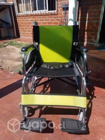 Silla de ruedas de la marca First Care - Imagen 4