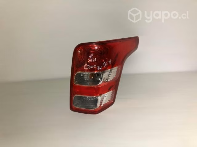Foco trasero rh mitsubishi l