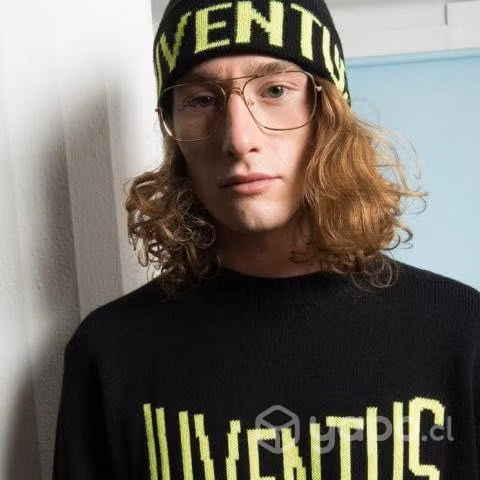 Juventus gorro bernie con estampado amarillo