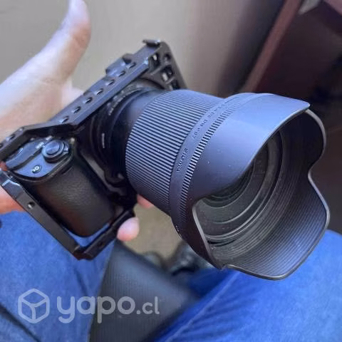 Sony a6300 con Sigma 16mm 1.4