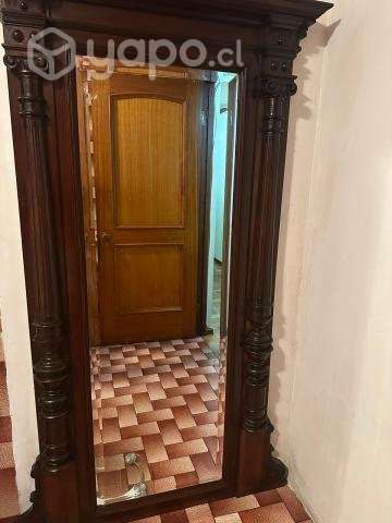 Mueble antiguo y espejo - Imagen 2