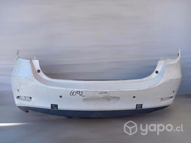 Parachoque trasero Mazda 6 2013