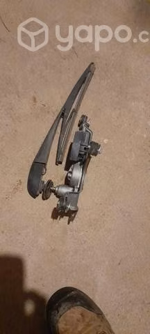 Motor limpia luneta Toyota Rav4 año 2016