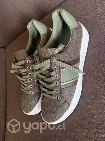 Zapatillas mk de dama