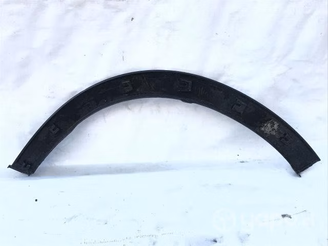 Moldura tapabaro delantero izquierdo Toyota Rush