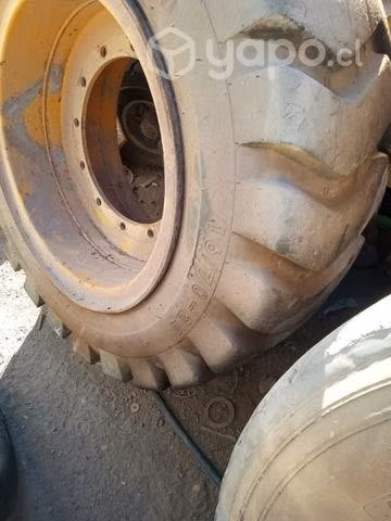 Neumático y llanta Cargador Frontal Changlin ZL18