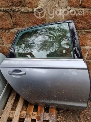 Puerta trasera derecha Audi A6