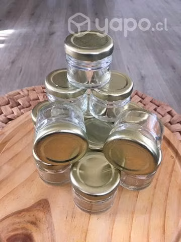 Frascos pequeños de vidrio