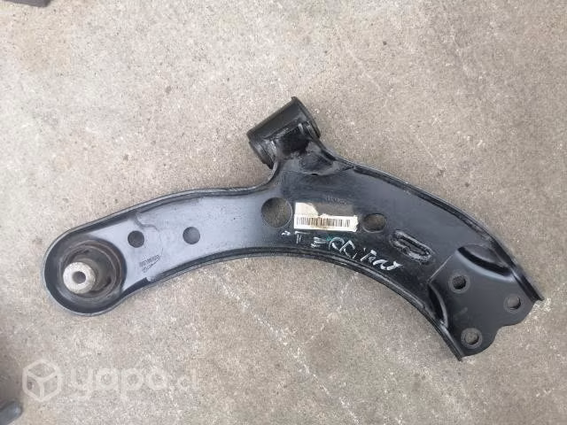 Bandeja delantera ford territory LH Año 2020
