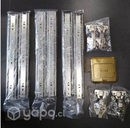 Tornillos, correderas y bisagras