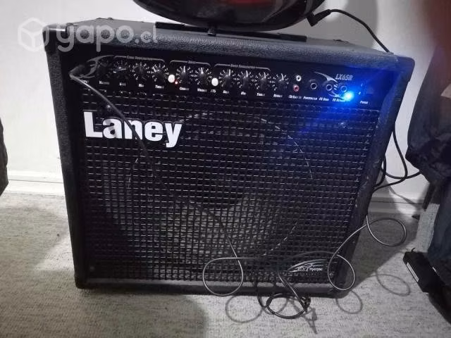 Guitarra+ pedalera + amplificador