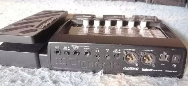 Guitarra+ pedalera + amplificador
