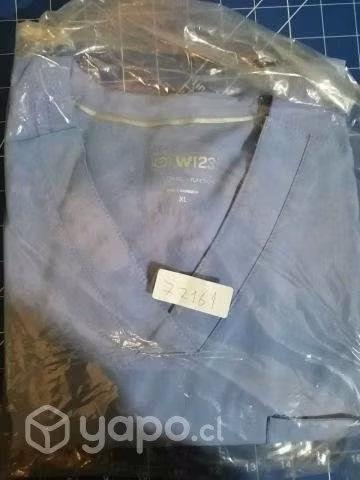 Uniforme clinico XL celeste Nuevo