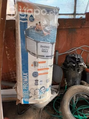 Se vende piscina de 3.66