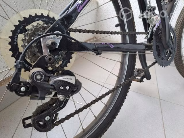 Bicicleta gt de mujer - Imagen 3