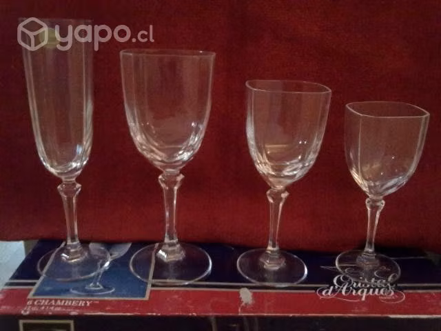 Juego de copas de Cristal