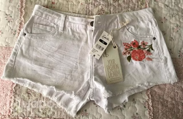 Shorts nuevos con etiqueta