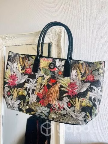 Hermosa cartera