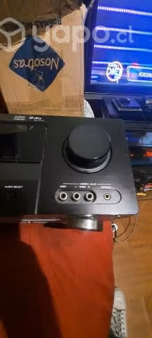 Receiver yamaha prácticamente nuevo 13 años guarda