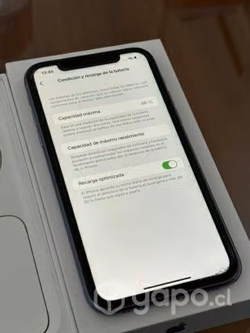 IPhone 11 Morado - Imagen 4