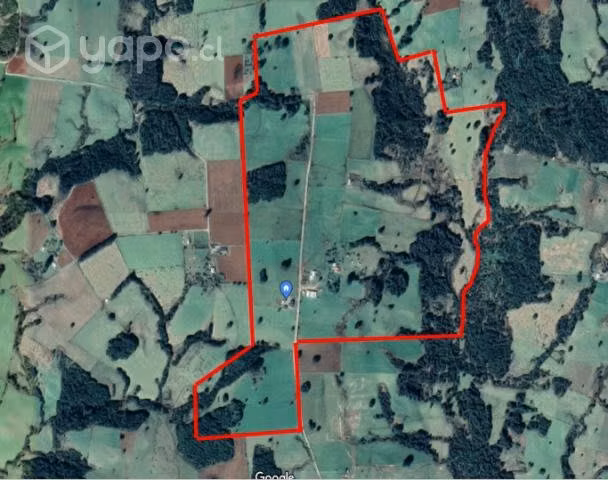 Campo con casa