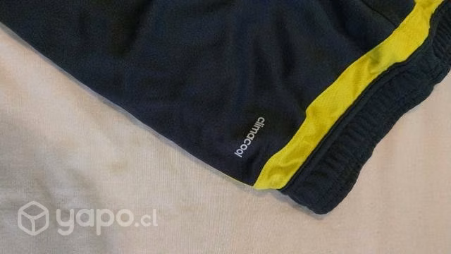 Pantalón deportivo marca ADIDAS