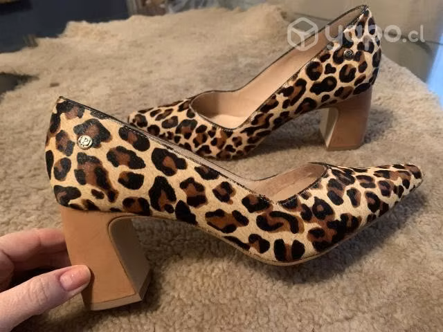 Zapatos Pollini 100% cuero animal print - Imagen 6