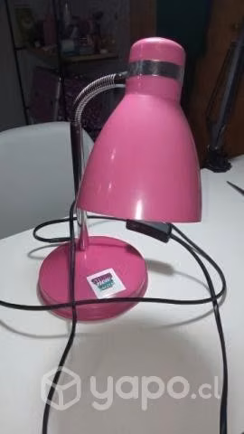 Muebles y herramientas para manicurista