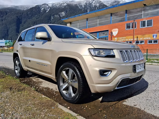 Grand Cherokee Overland 2015