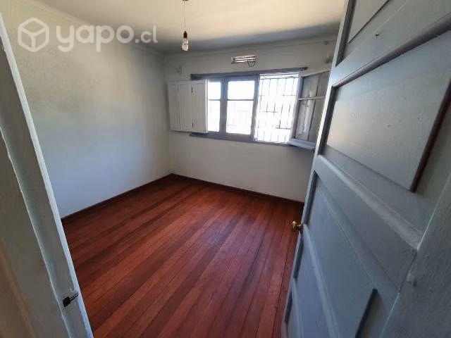 Casa Ovalle Centro, Calle Antofagasta con A.Tirado