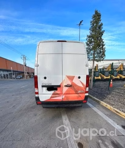 Furgón de carga Hyundai solati año 2018