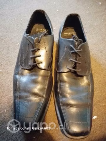 Zapato y zapatilla