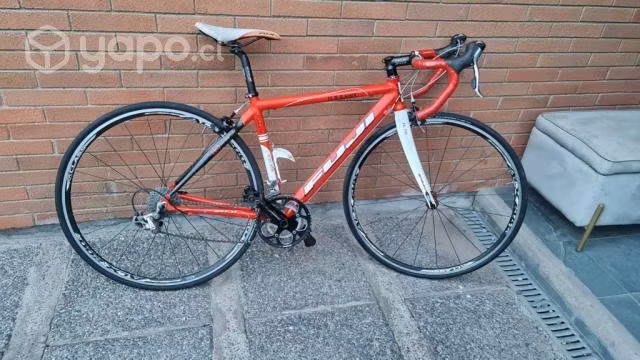 Bicicleta de Ruta Fuji Roubaix FC 770