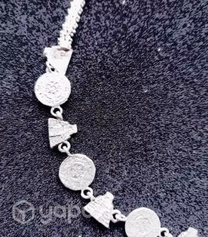 Hermoso collar étnico de plata.
