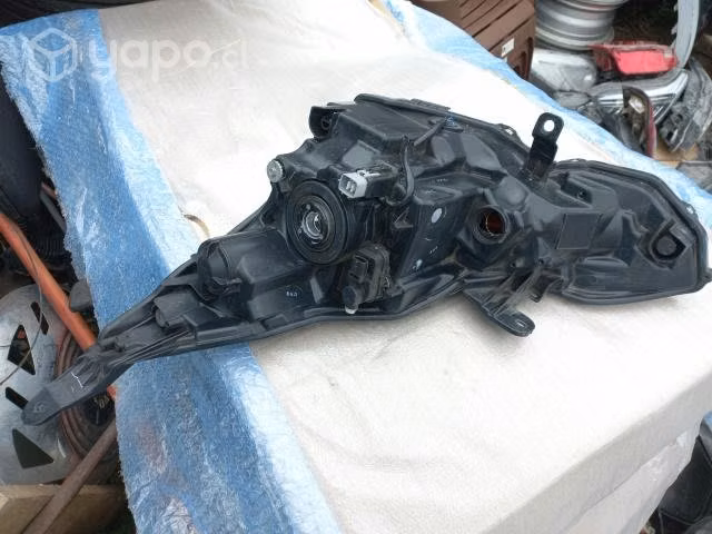 Óptico derecho Toyota AYGO ORIGINAL 2023