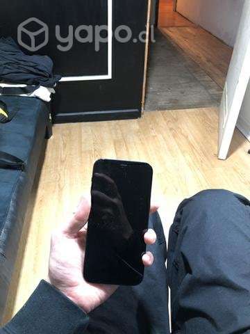 Celular IPhone 12 - Imagen 3