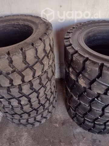 Neumaticos usados grua horquilla macizos 28x9-15