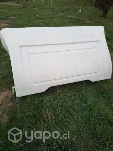 Spoiler o corta viento de camión.