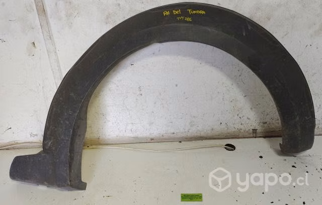 Moldura Pasa Rueda Del der (TYT286) Toyota tundra
