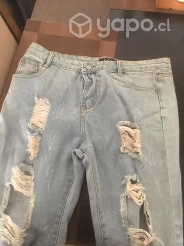 Jeans celestes rotos talla L