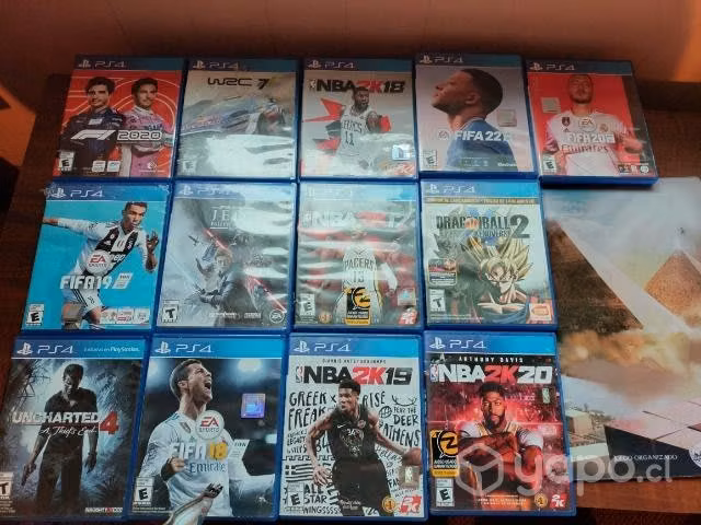 Play 4 con 2 controles y 12 juegos