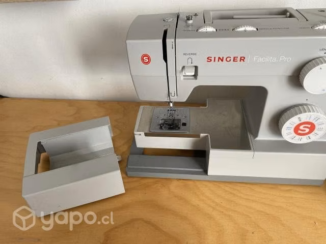 Maquina de coser Singer Facilita Pro 4423