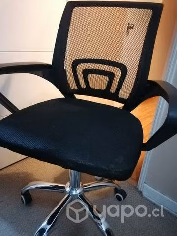 Escritorio más silla