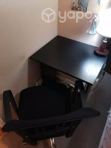 Escritorio más silla