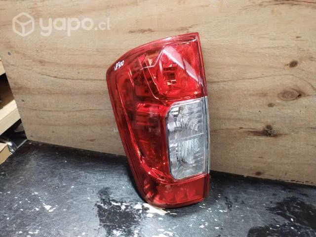 Foco Nissan np300 LH /mj01