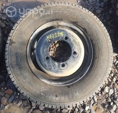 Llanta Fierro Trasera Con Neumático Malo Kia