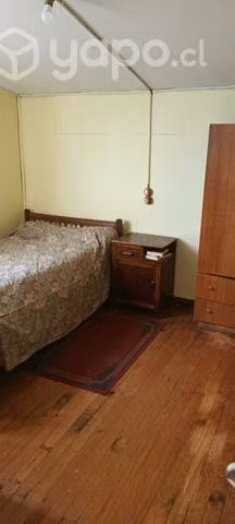 Pieza persona sola varon que trabsje o estudie